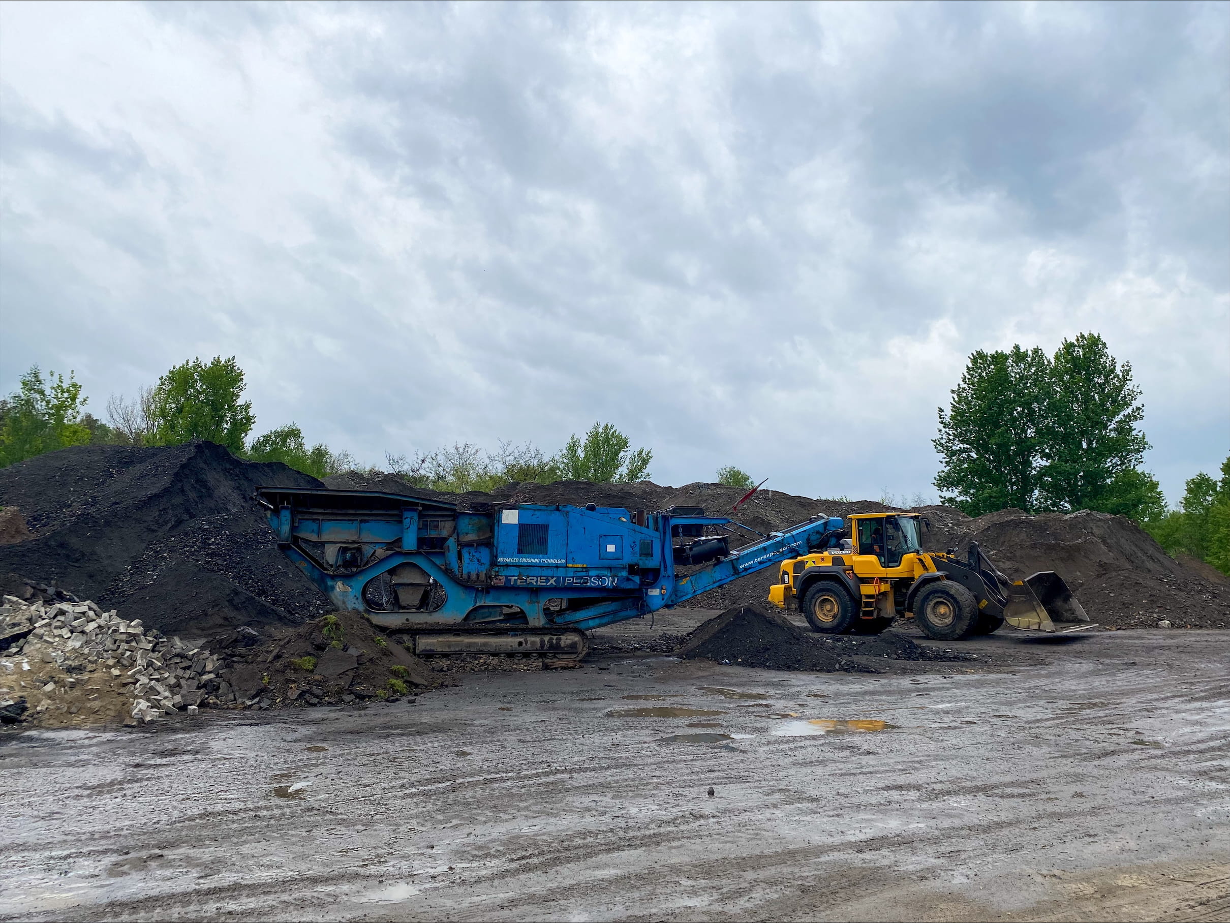 Kruszenie gruzu śląsk Kruszenie gruzu , Kruszenie gruzu Katowice , Kruszarka na wynajem śląsk ,